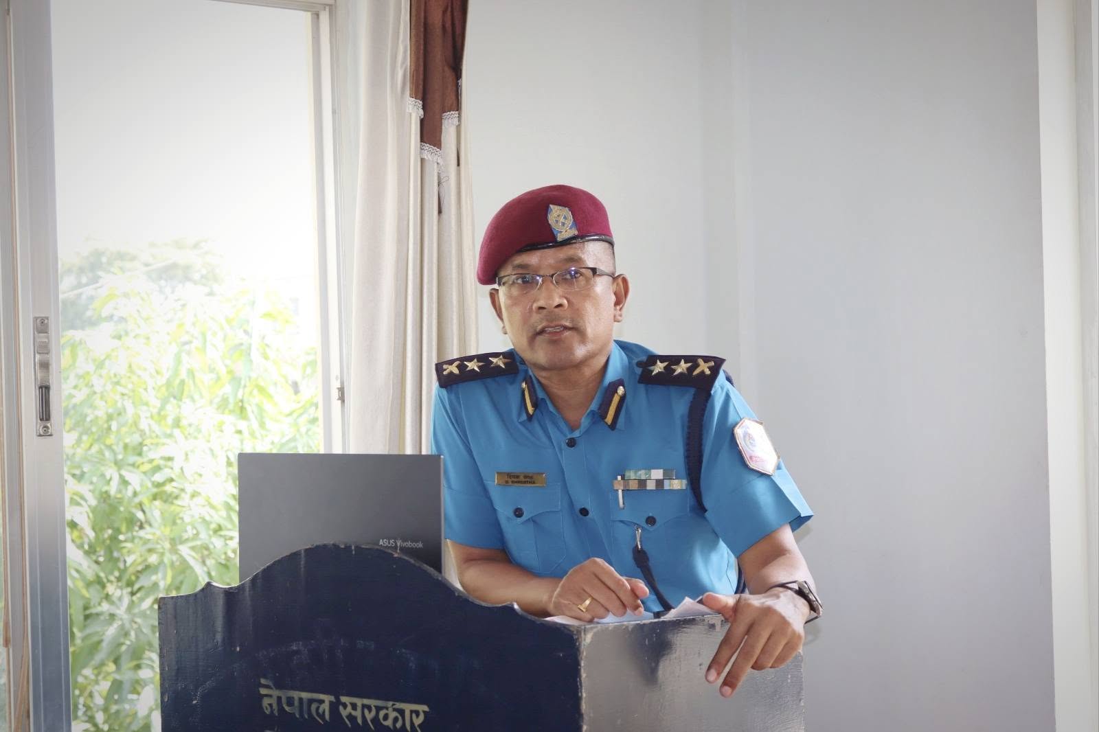 असोजको ‘वेष्ट पुलिस अफ द मन्थ’ दाङका एसपी श्रेष्ठलाई 