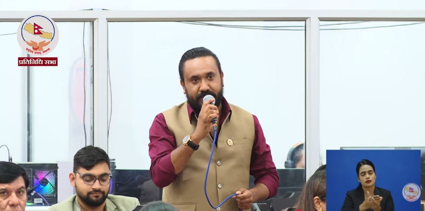 आइजिपीमाथि फेरि खनिए खगेन्द्र सुनार 