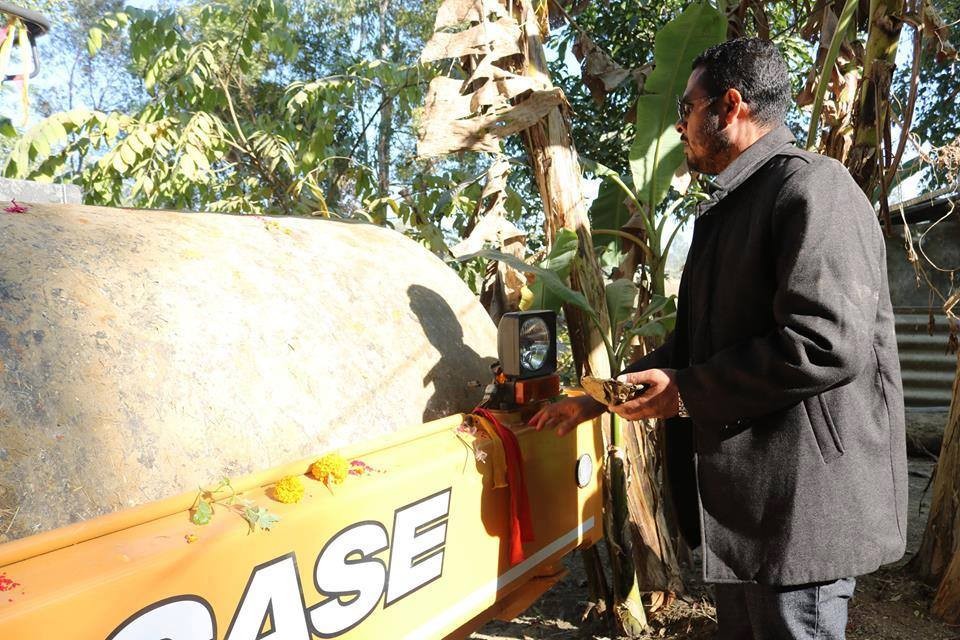 जनप्रतिनिधी नै कमाउँ धन्दामा सक्रिय