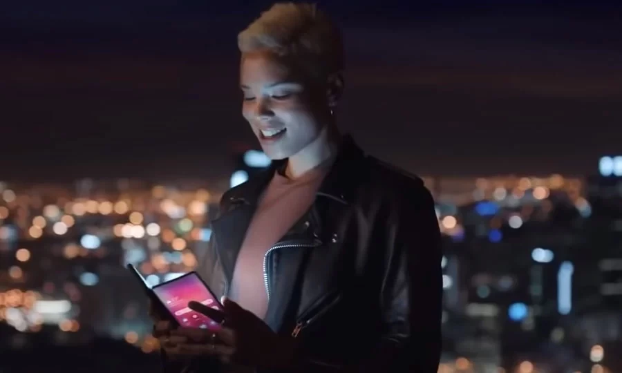 यस्तो हुनेछ सामसुङको फोल्डेबल स्मार्टफोन (भिडियोसहित)