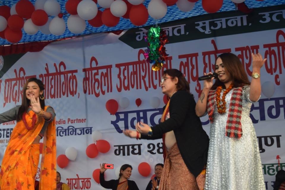कोहलपुर महोत्सव दुई दिन थप, खजुरामा दर्शक छमछमी नाचे