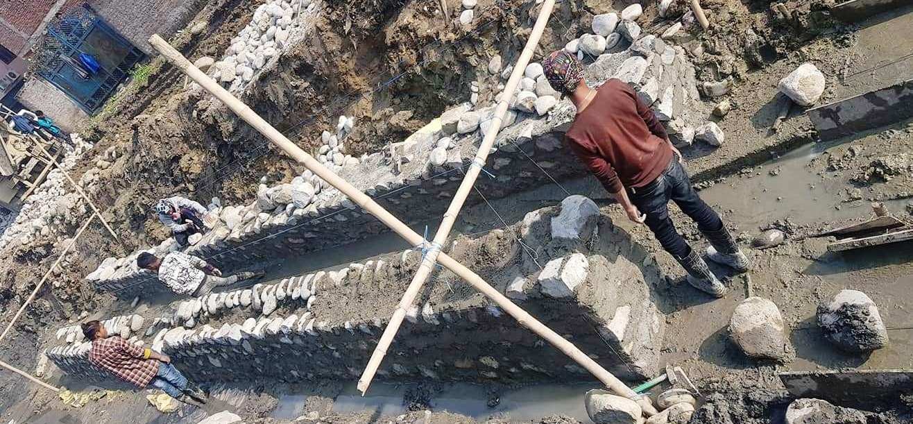 डुबानको खतरामा न्यूरोड क्षेत्र