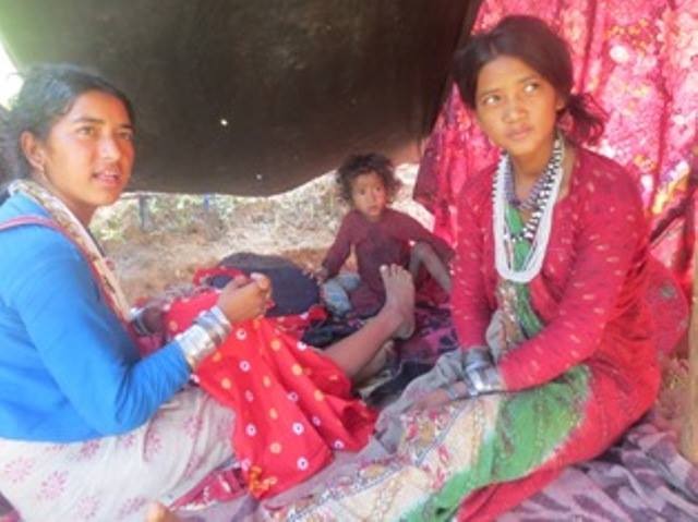 अविवाहित राउटे युवायुवती