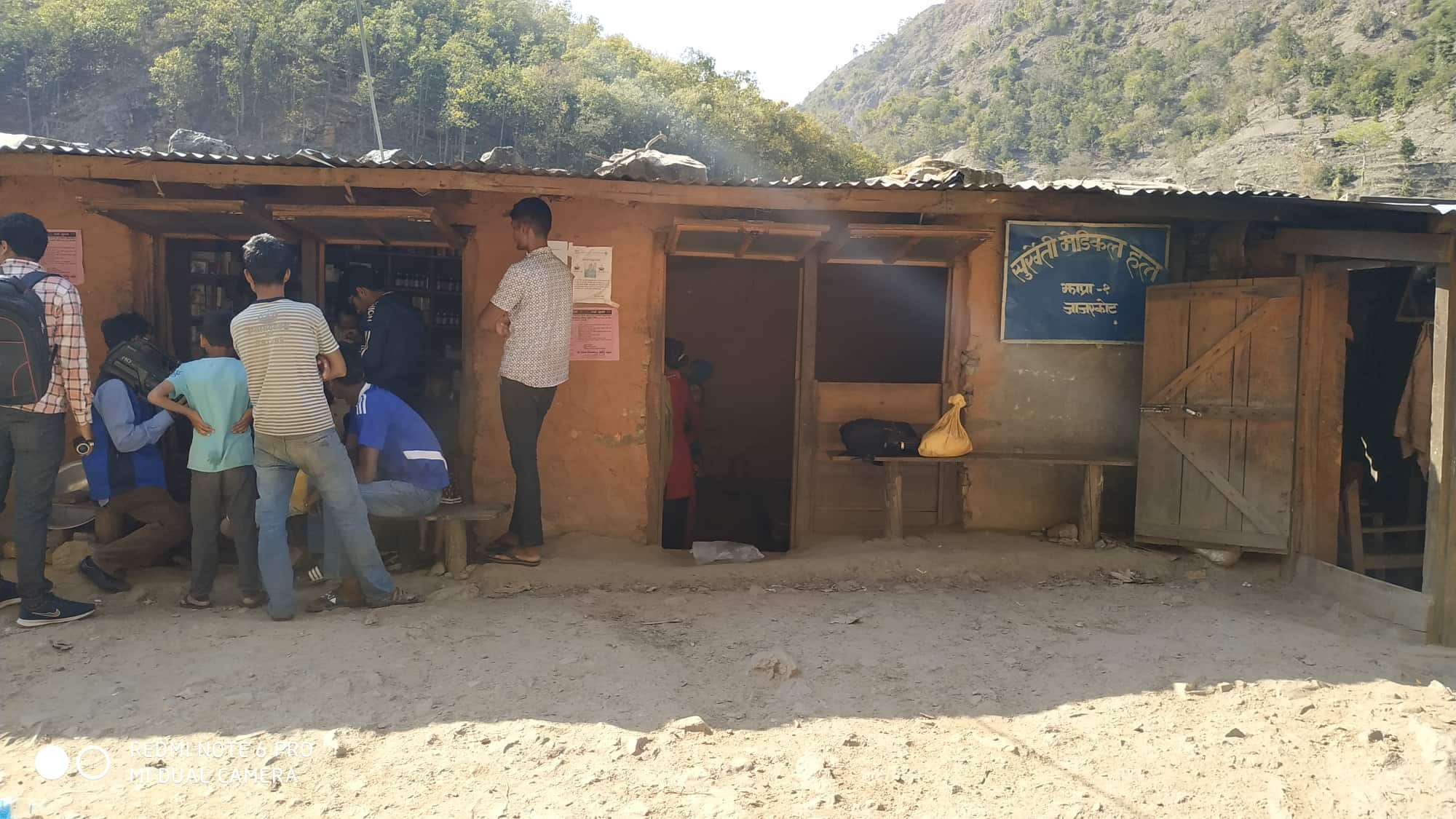 सिएमए डाक्टरः चकलेट बेचे झैँ औषधी बेच्छन्