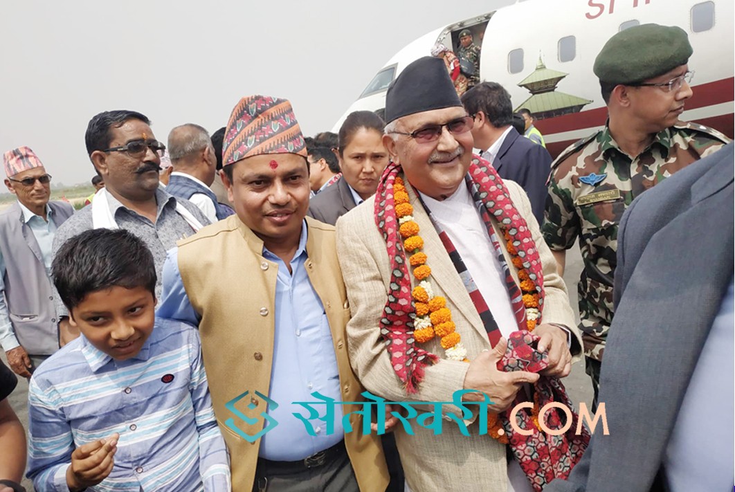 मौसम खराबीले प्रधानमन्त्रीको जहाज उडे्न