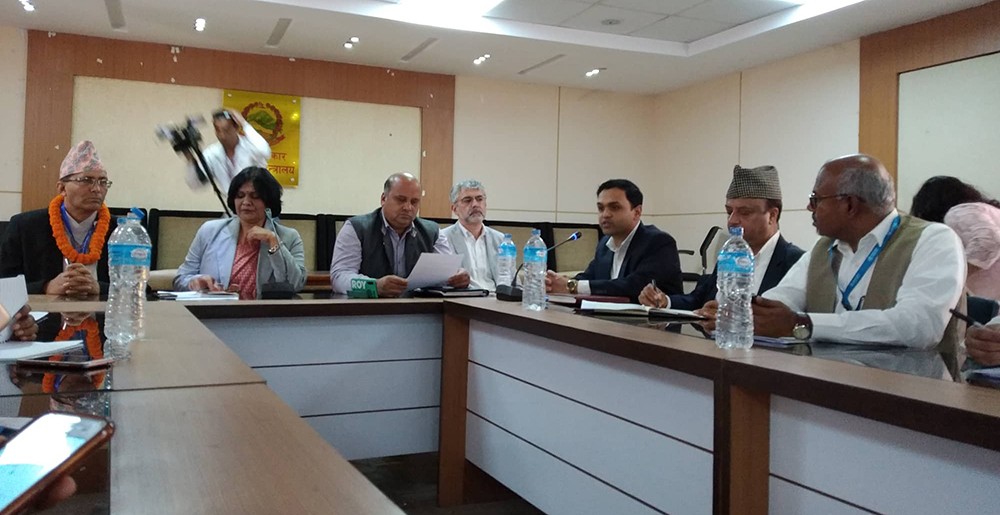 नेपालमा मानिसमा नै देखियो बर्ड फ्लू, २१ वर्षीय युवकको मृत्यु