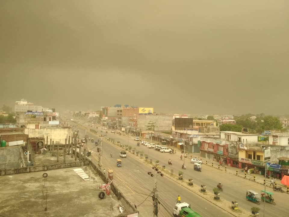 चट्याङ लागेर डडेल्धुरामा बहिनीको मृत्यु, दिदी घाइते