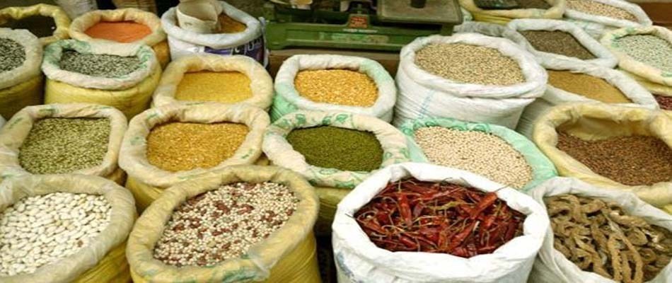 गाउँपालिकाले मजदुरलाई खाद्यान्न दिने