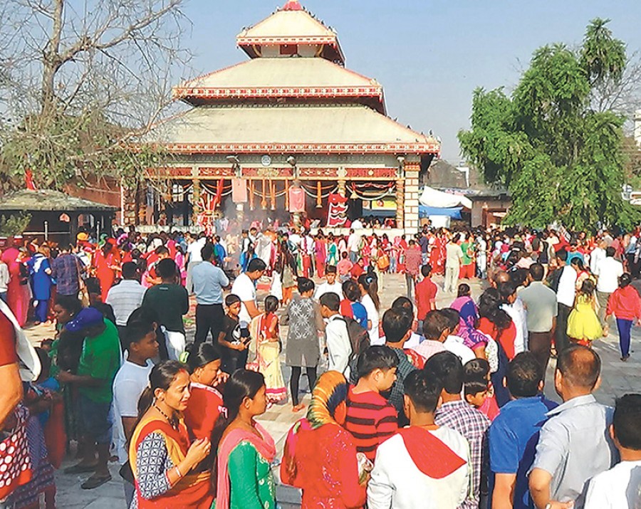 शिवालयमा भक्तजनको भीड