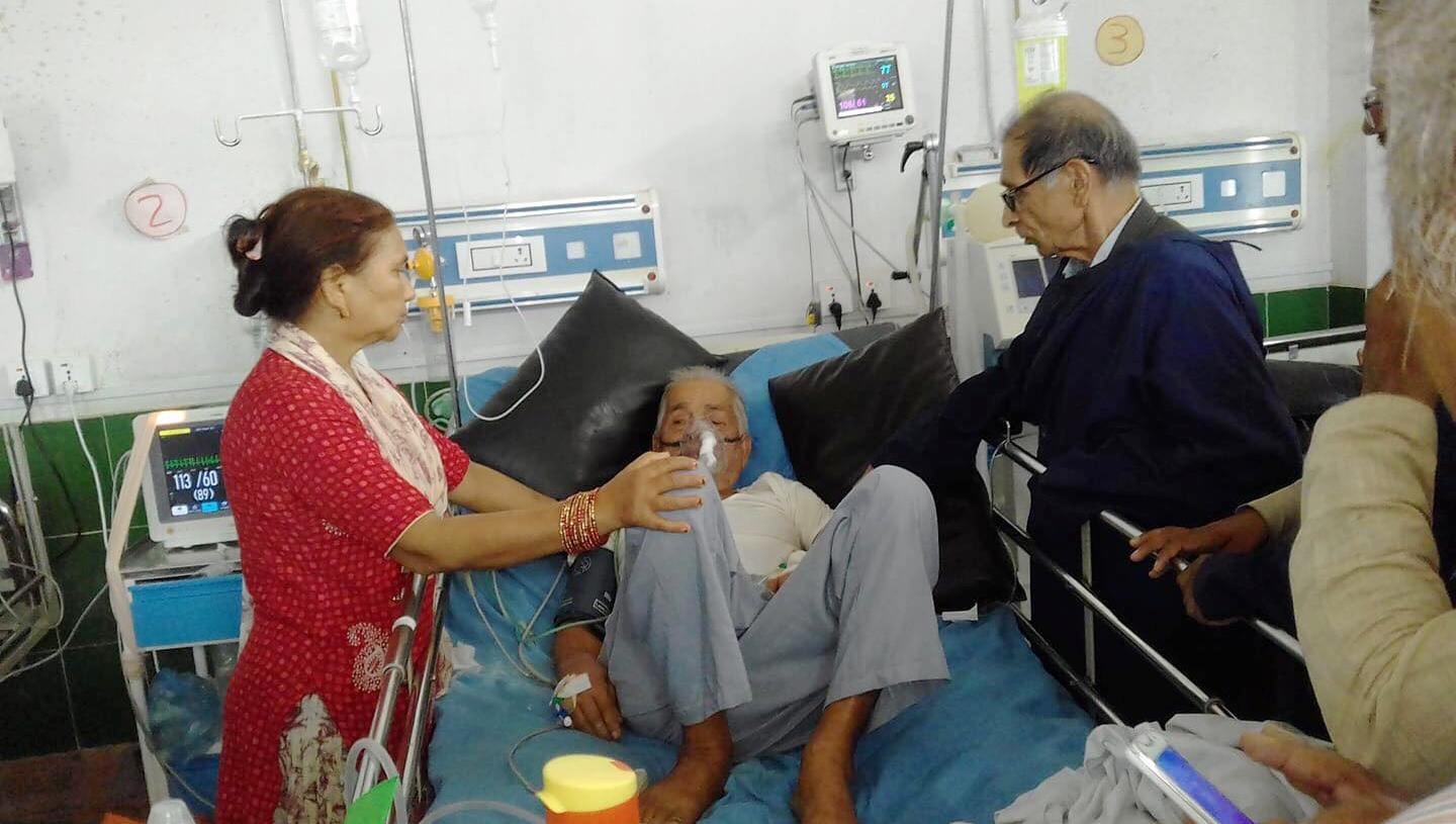 शर्माको अवस्था बुझ्न वैद्य भेरी अस्पतालमा
