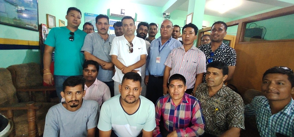 ट्राभल्स कम्पनीले बुझाए ध्यानार्कषण पत्र