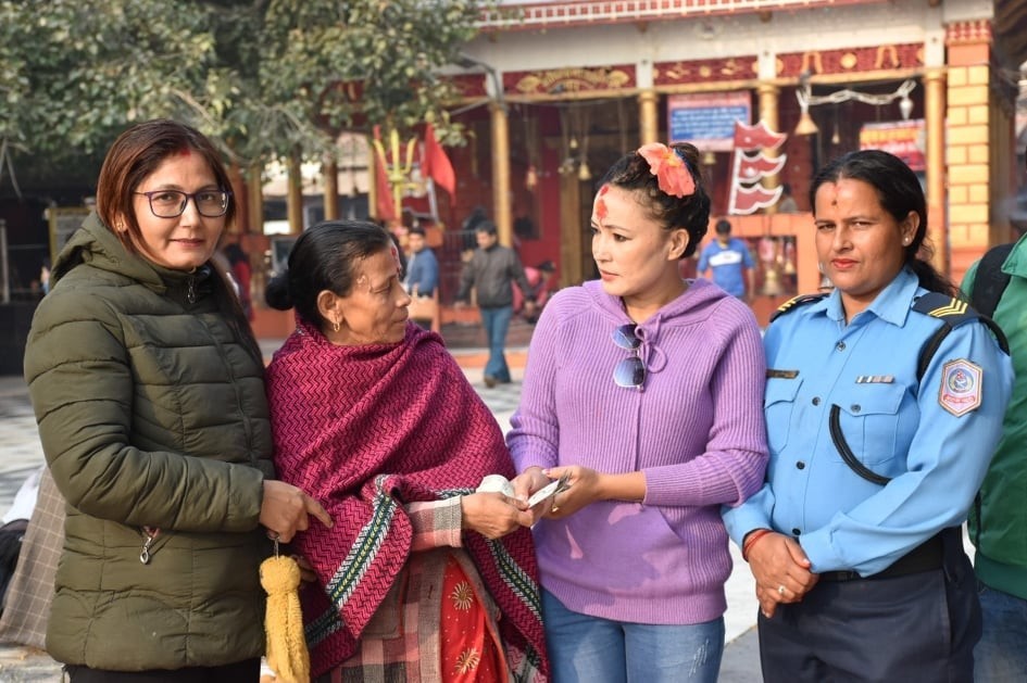 जन्मदिनमा क्यान्सर पीडितलाई पत्रकार शाहको सहयोग