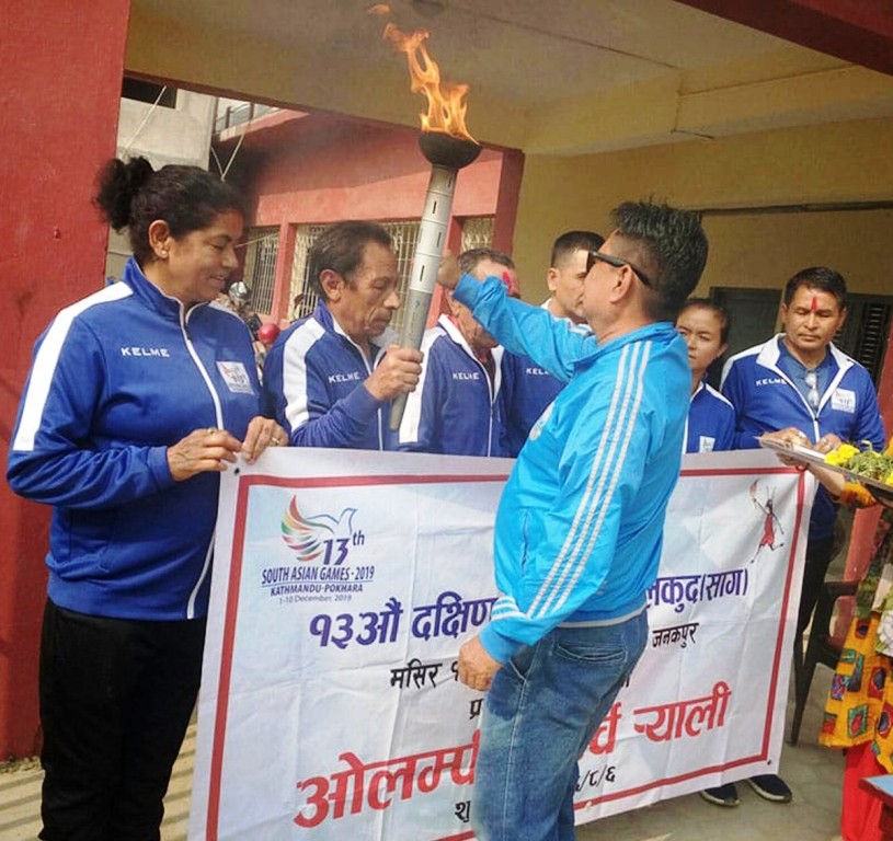 ओलम्पिक टर्च नेपालगन्ज हुदै धनगढीमा