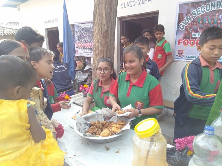 जिभिएन स्कुलमा फुड फेस्टिबल