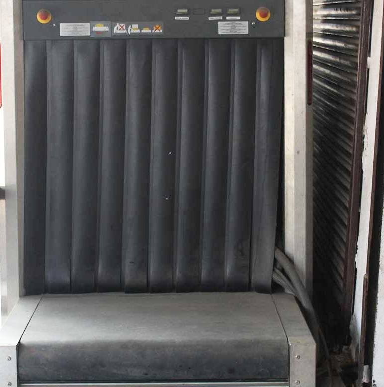 करोड लागतको एक्स–रे मेसिन वेवारिसे