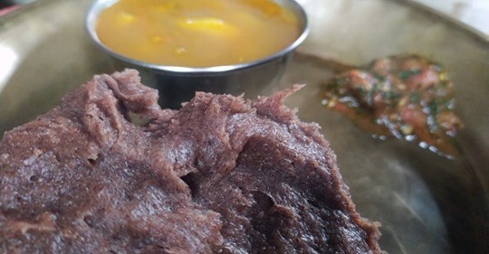 चिसोमा खानुस् कोदोको ढिँडो र लोकल कुखुराको सुप