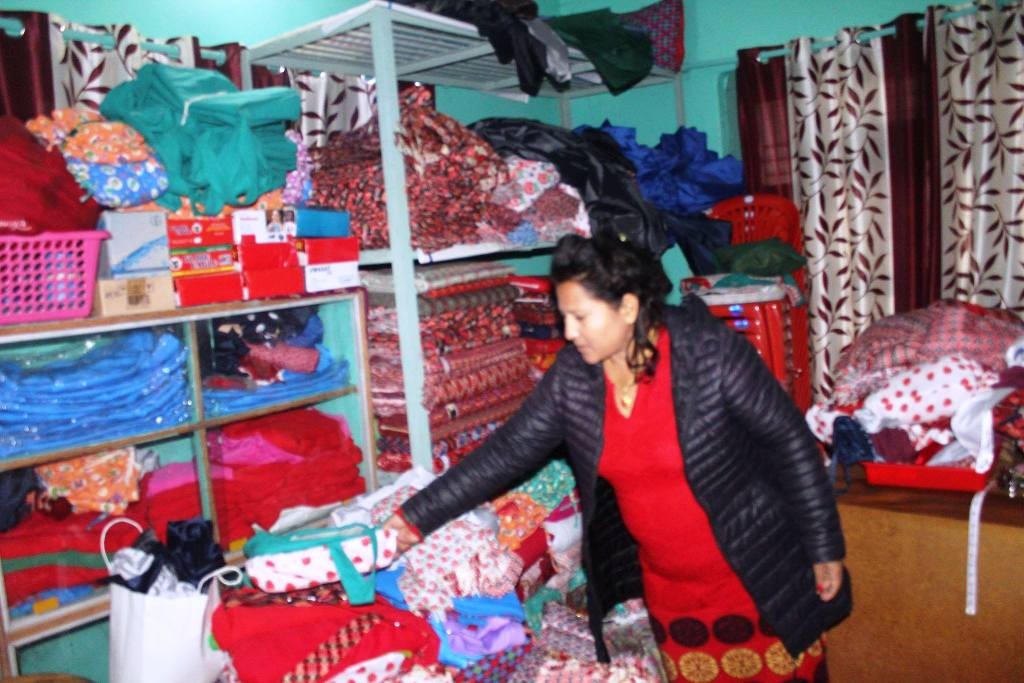 लालिगुराँस गार्मेन्टको प्लाष्टिक मुक्त अभियान