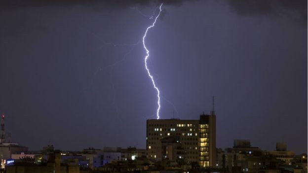 चट्याङ लागेर २ जनाको मृत्यु
