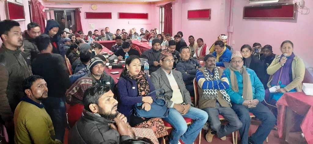 ६ बुँदें घोषणपत्र जारी गर्दै यूवा संवाद सम्पन्न