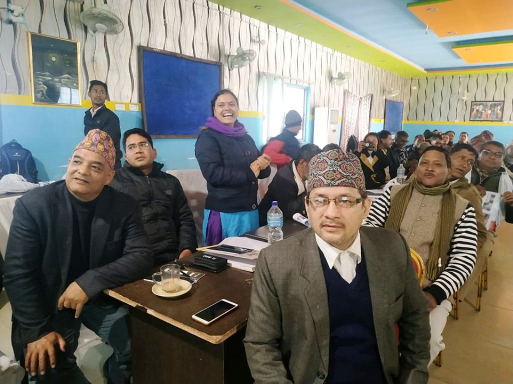 औषधी खुवाउनै कठिन