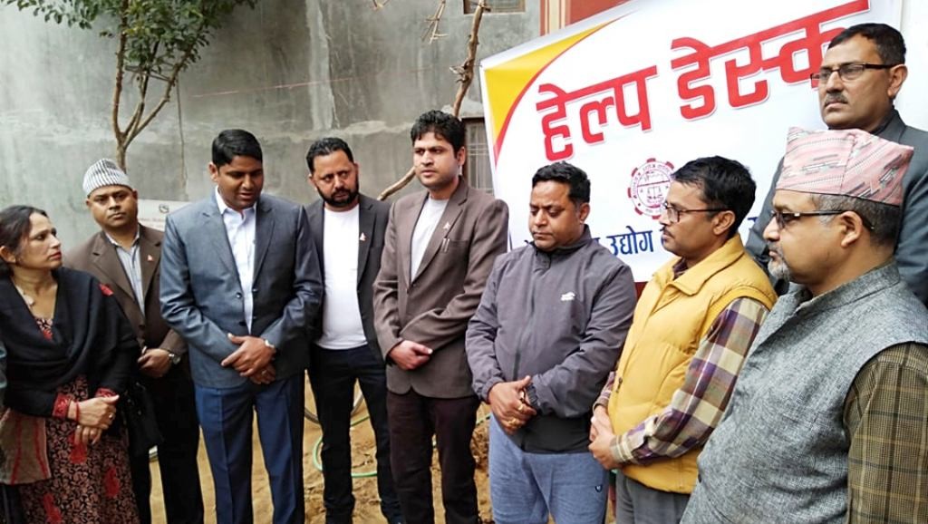 १७ हजार फर्म नविकरण बिहीन