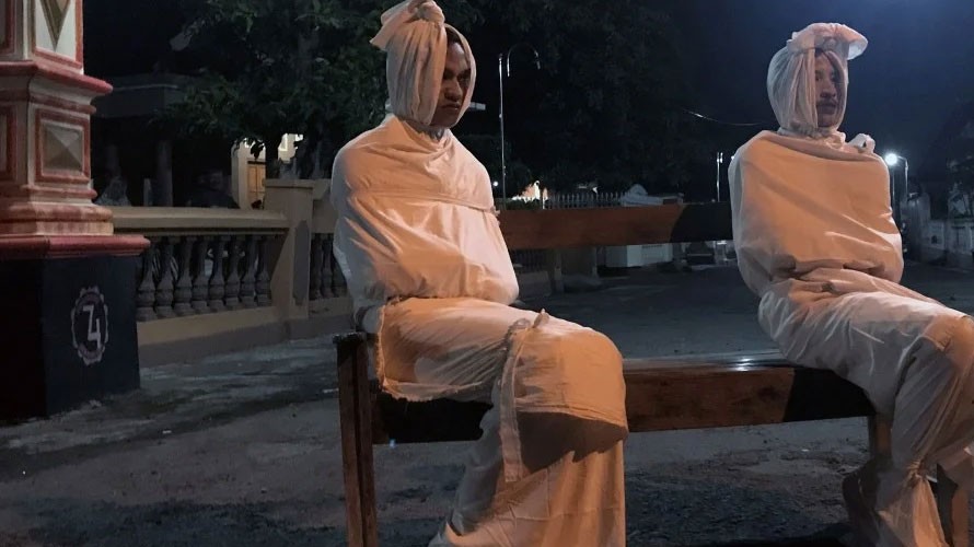 ईन्डोनेसियाको गाँउमा ‘भूत’