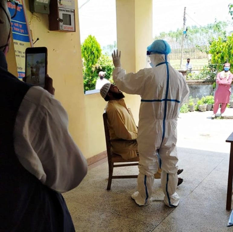 खजुरामा १७ जनाको स्वाव संकलन