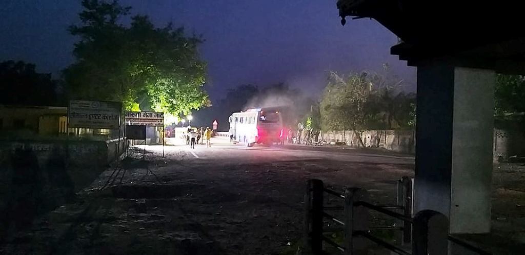 सीमामा अलपत्र परेका नेपाली र भारतीयलाई ल्याउने र पठाउने कार्य जारी
