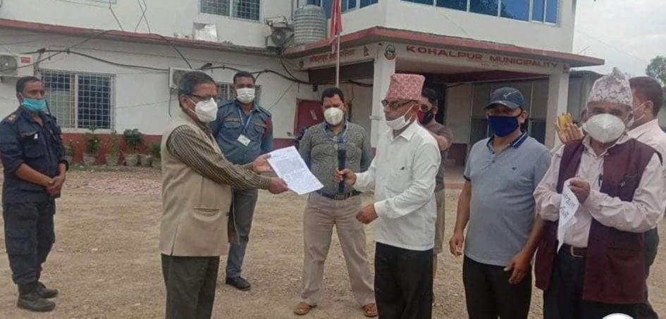 कोहलपुरका व्यवसायीद्वारा चरणबद्ध आन्दोलन घोषणा