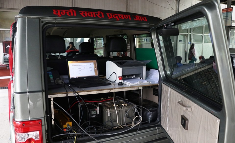 प्रदुषण जाँचबिनै गुड्छन् सवारी साधन