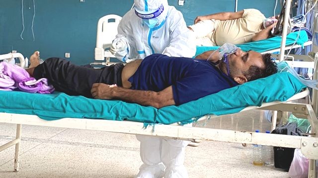 नेपाल र भारतीय प्रहरीको खोजीको सूचीमा रहेका नेपालगन्जका कार्की कोरोना लिएर अस्पताल छिरेपछि ...
