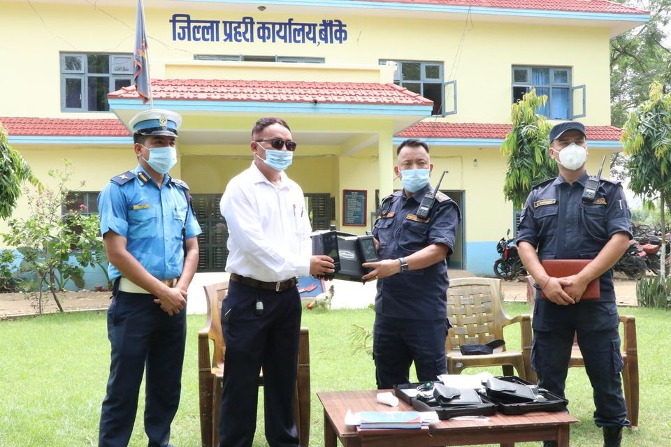 मापासे गर्नेको फोटोसहित पटके विवरण राख्दै बाँके ट्राफिक