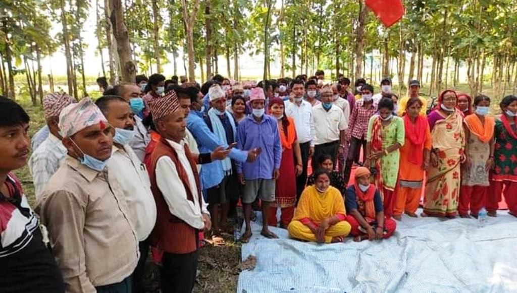 विभिन्न पार्टी छाडेर राप्तीसोनारीको माथेवासमा ९३ जना काँग्रेसमा प्रवेश