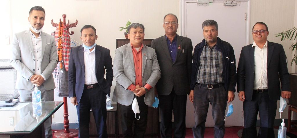 निर्माण उद्योगको समस्या समाधान गर्न ब्यवसायीको माग