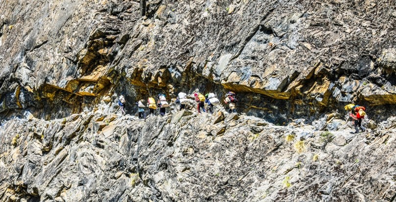 प्रकृतिकै नाकाबन्दीमा डोल्पा
