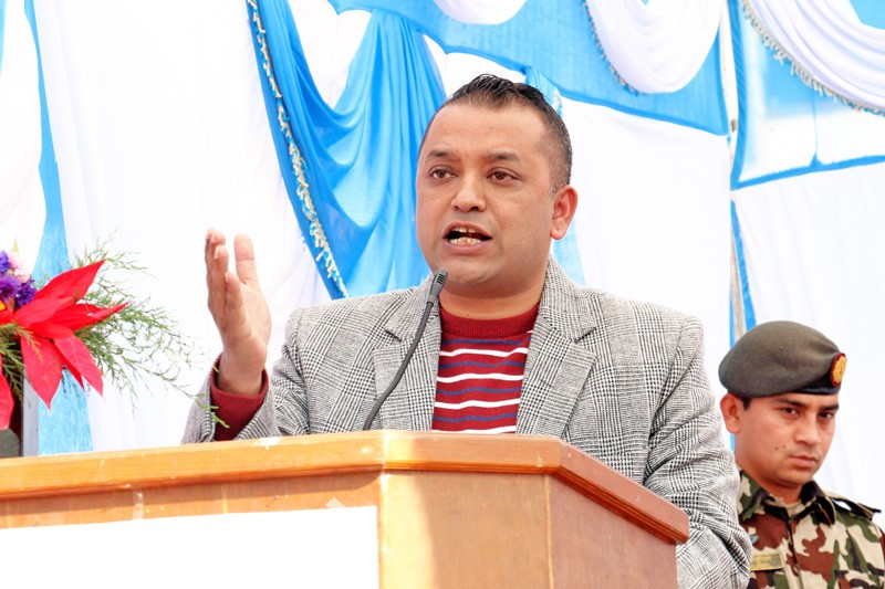 गगनको चेतावनी ‘ओली, प्रचण्ड र माधव नेपाल मुर्दावाद भन्न सक्नुहुन्छ ?’