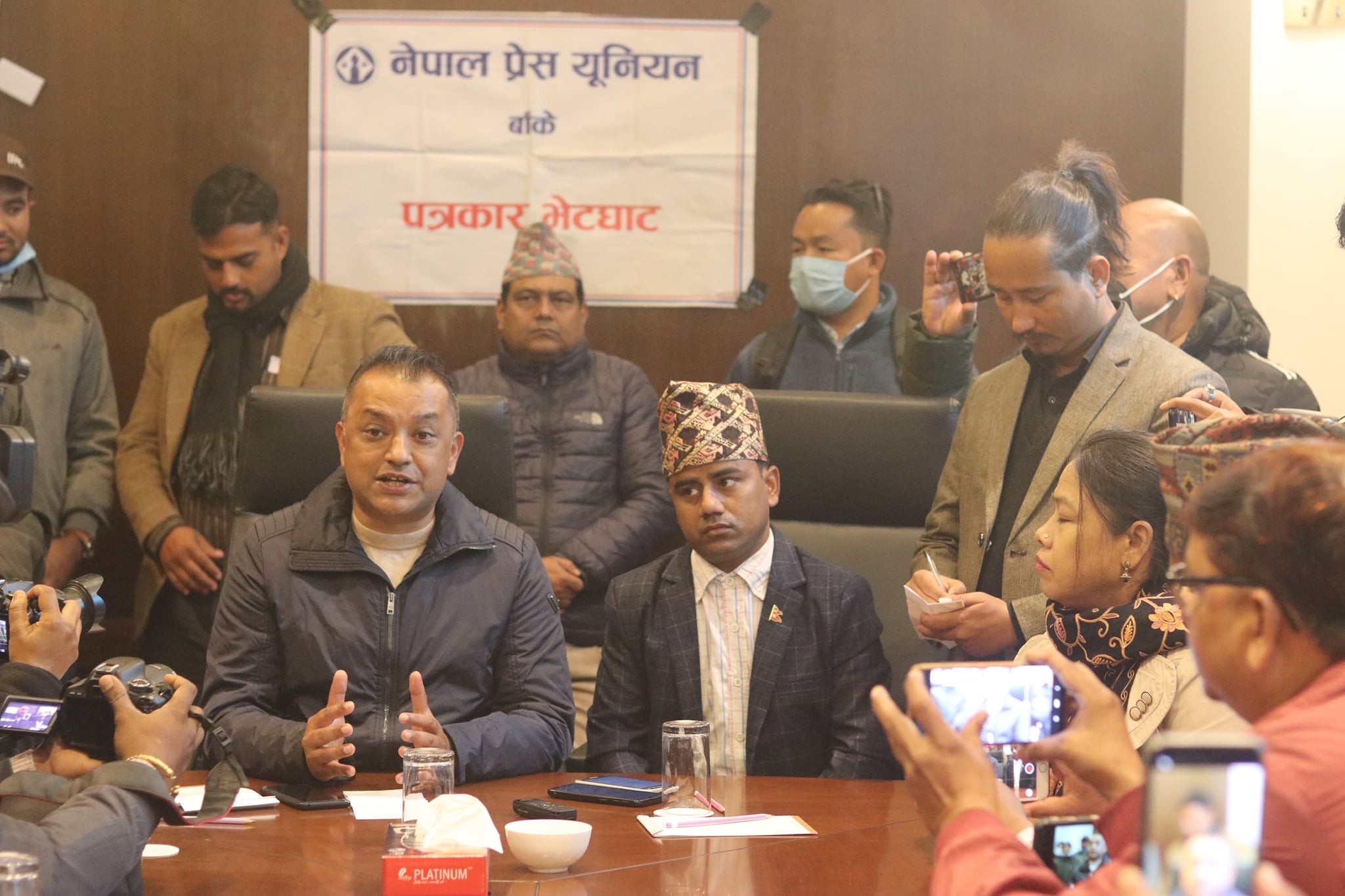 पुर्नस्थापित संसदले राष्ट्रपतिलाई शितल निवासबाट घर फर्काउनेछ : गगन थापा