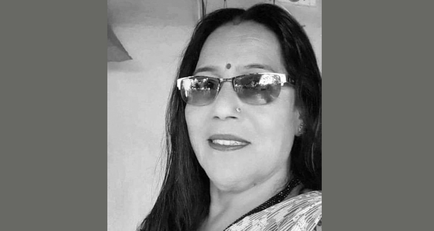 छोराको मोटरसाईलमा बसेकी नन्दकलालाई बाघले झम्टेर लग्यो