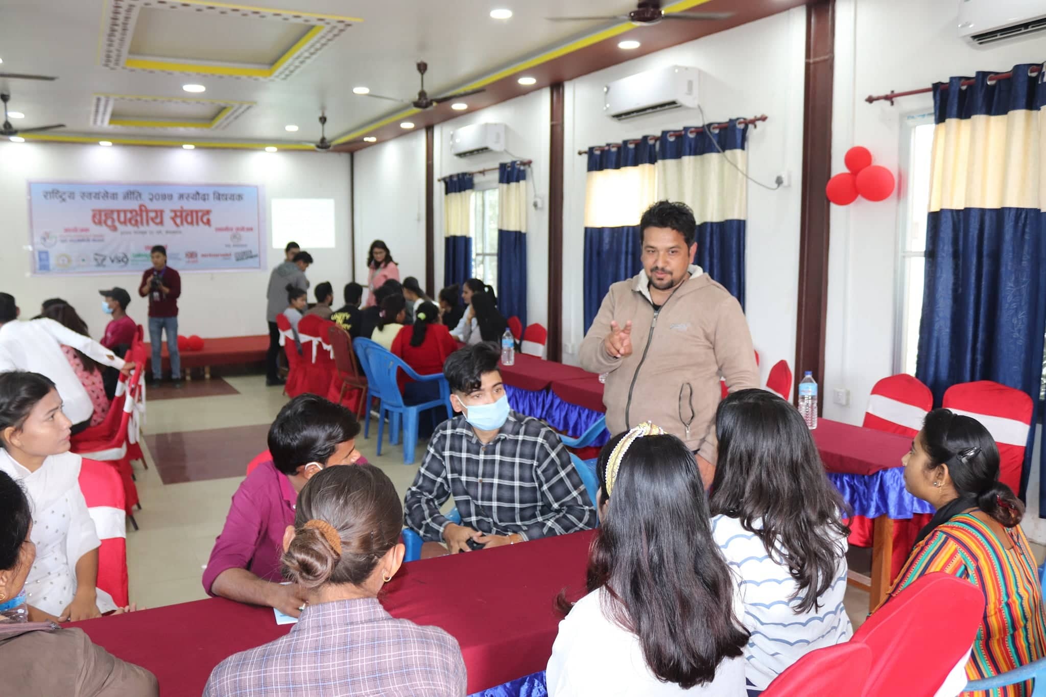 राष्ट्रिय स्वयंसेवा नीतिमाथि छलफल