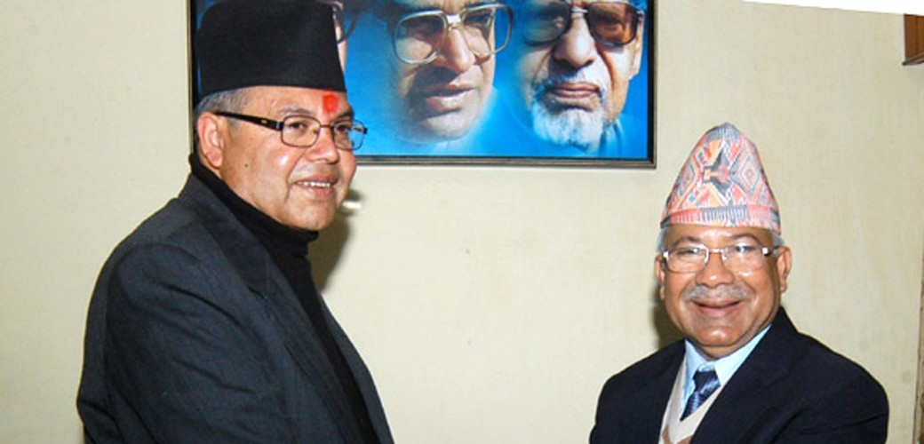 माधव नेपाल समूहले बनायो समानान्तर संरचना