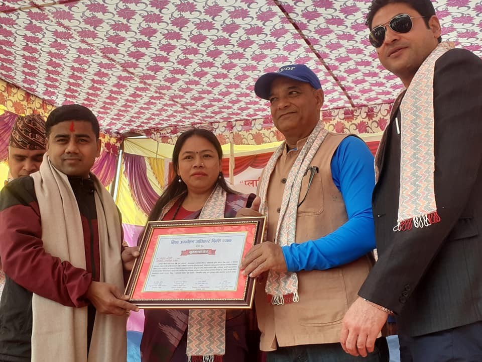 विश्व उपभोक्ता अधिकार दिवस–२०७७’ बाट पत्रकार ओली सम्मानित