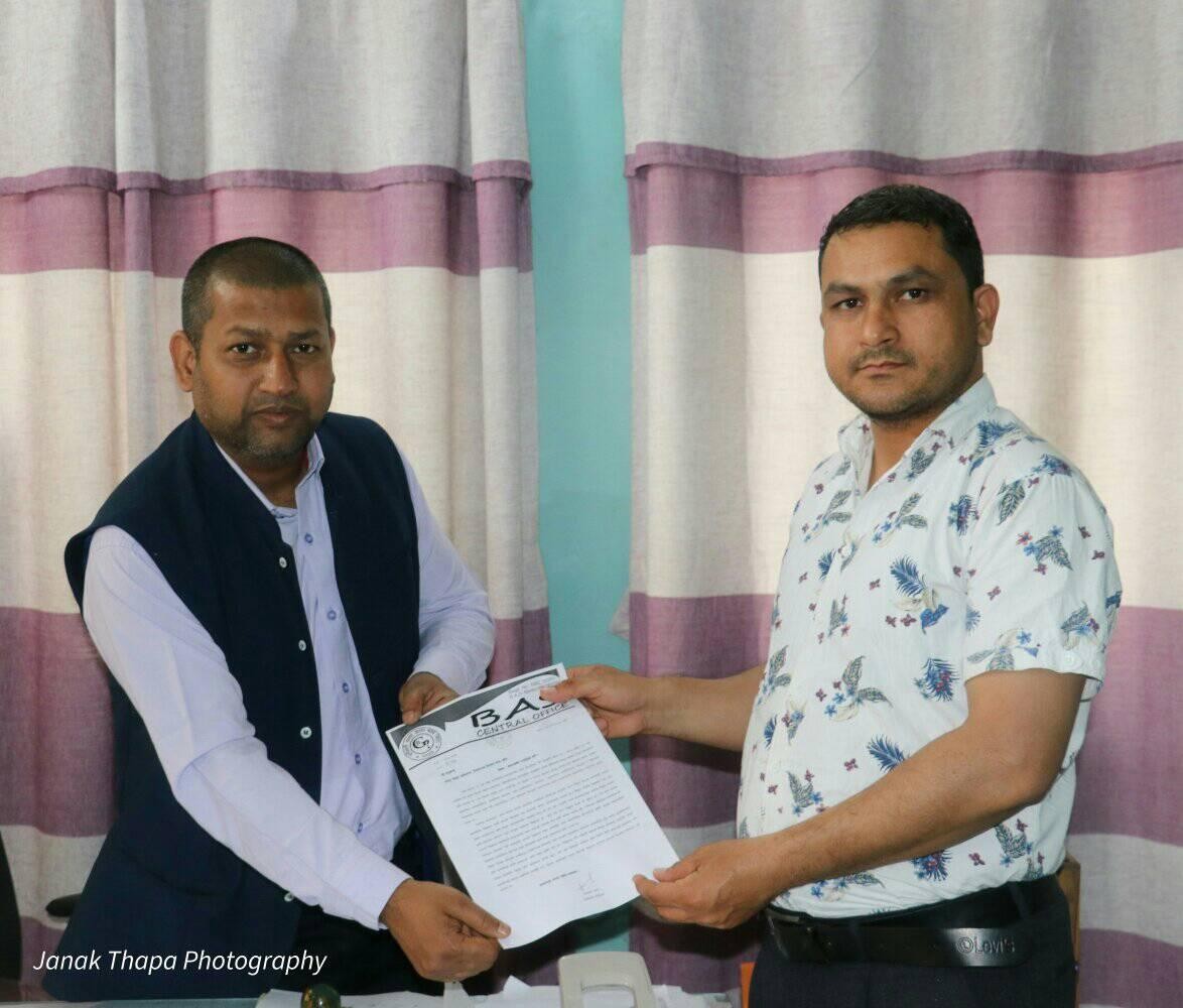 विद्युत पोलमा विज्ञापन राख्नेलाई कारबाही गर्न प्राधिकरणलाई ज्ञपानपत्र