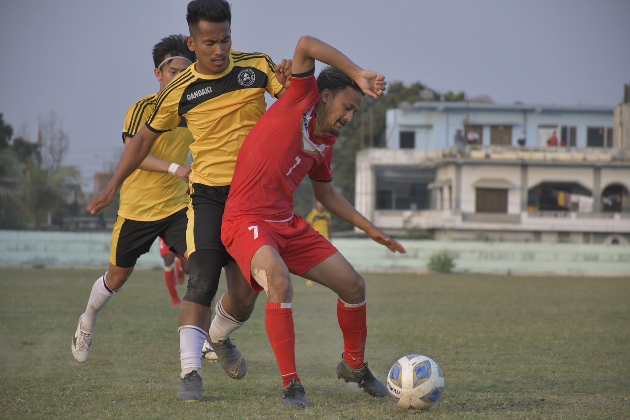 लमजुङको त्रिवेणीले जुम्लाको लेकालीलाई हरायो