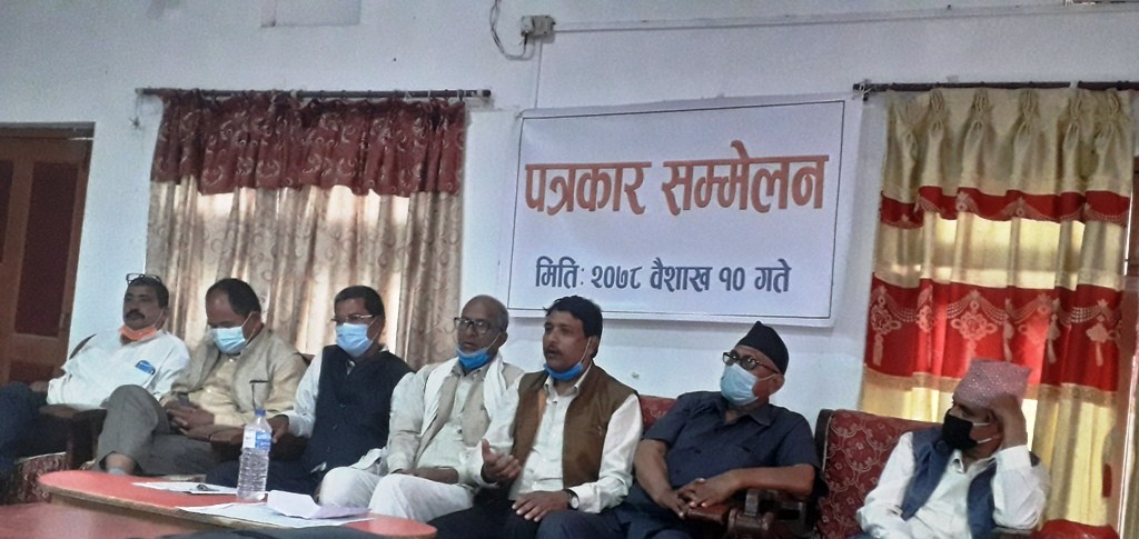 नेपाली काँग्रेस बर्दियाका कार्यबाहक सभापतिसहित ४५ जनाले दिए संयुक्त राजिनामा