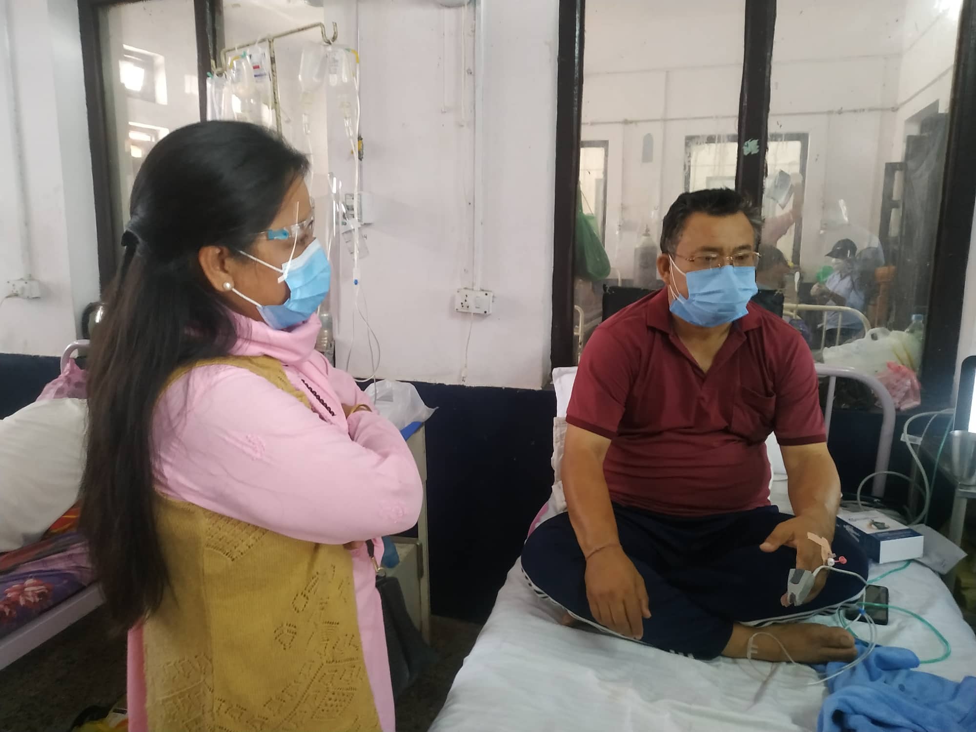 कोरोना कहर : नेपालगन्जमा स्वास्थ्यकर्मीसहित घरदैलो गरिदैं