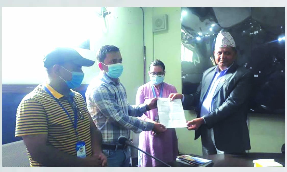 लुम्बिनीको सञ्चार विधेयक पुनर्लेखनको माग गर्दै मन्त्रीलाई ज्ञापन पत्र