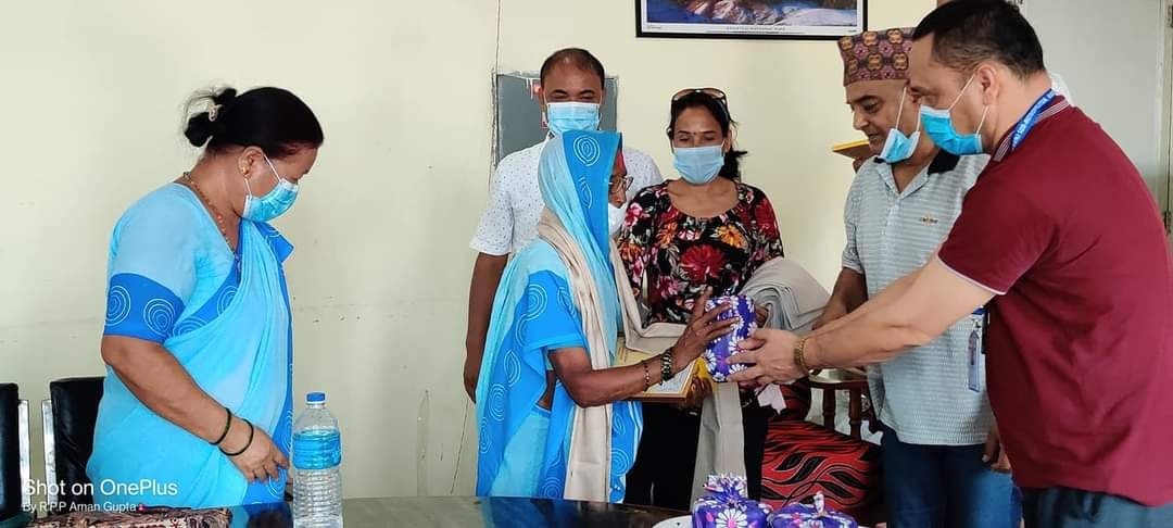 नेपालगन्जमा ६० वर्ष पुगेका स्वयमसेविकाको विदाई