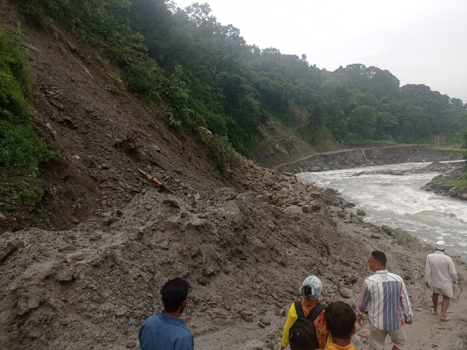 कालिकोटमा मलामी गएका १३ जनाको मृत्यु (नामावलीसहित)