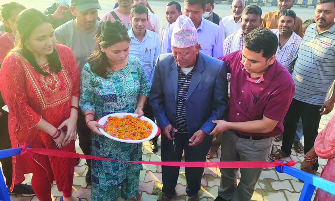 बालरोग विशेषज्ञ डाक्टर थापाले डेढ करोड लागतमा अस्पताल सञ्चालनमा ल्याए