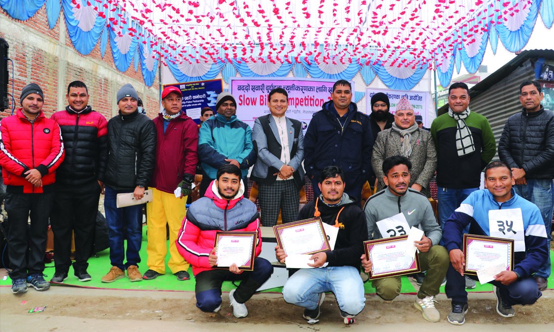 स्लो वाईक प्रतियोगिताको उपाधी कम्दीका राजुले पाए